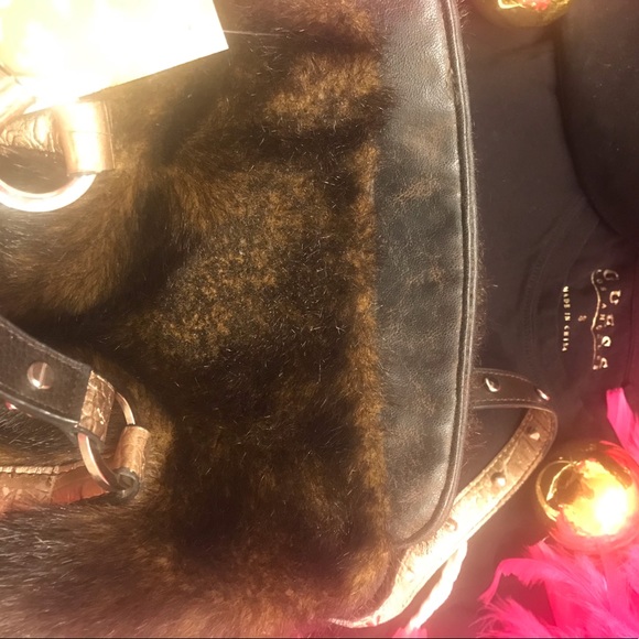 COPY - Adorable fur and crystal vintage y2k guess purse and tee shirt set❤️ - Picture 9 of 11